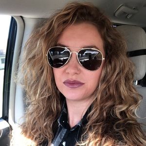 Meet your Posher, Jenny